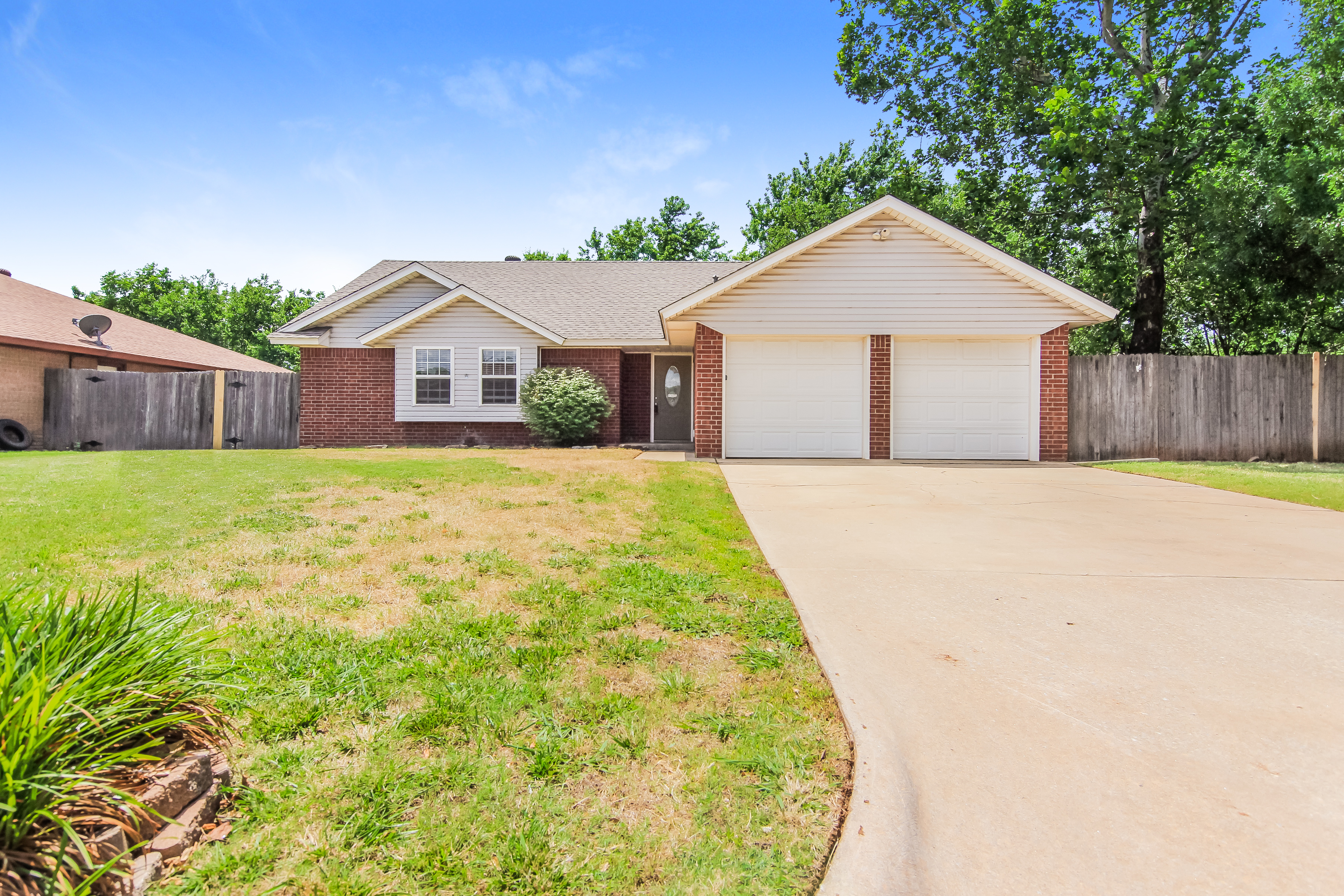 2313 N Nail Pkwy Moore, OK 73160